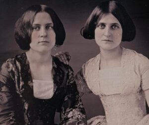 The Fox Sisters, Hydesville